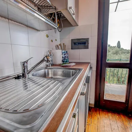 231c- Casa Sant'ambrogio Vista Mare, 2 Chilometri Dal Centro Di E Dal Mare 아파트 *
