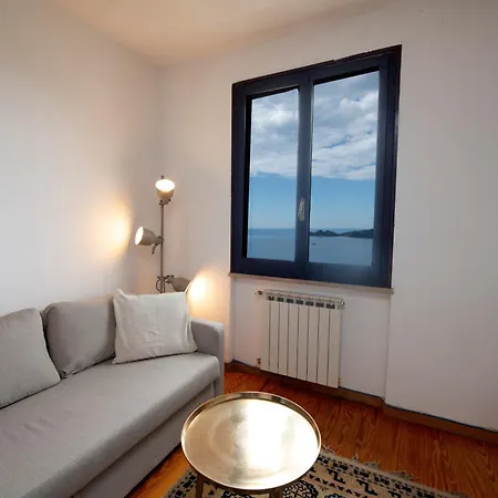 231c- Casa Sant'ambrogio Vista Mare, 2 Chilometri Dal Centro Di E Dal Mare *