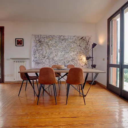 Διαμέρισμα 231c- Casa Sant'ambrogio Vista Mare, 2 Chilometri Dal Centro Di E Dal Mare