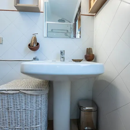 231c- Casa Sant'ambrogio Vista Mare, 2 Chilometri Dal Centro Di E Dal Mare *