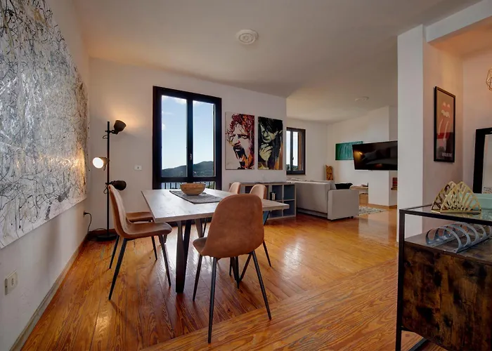 231c- Casa Sant'ambrogio Vista Mare, 2 Chilometri Dal Centro Di E Dal Mare شقة *